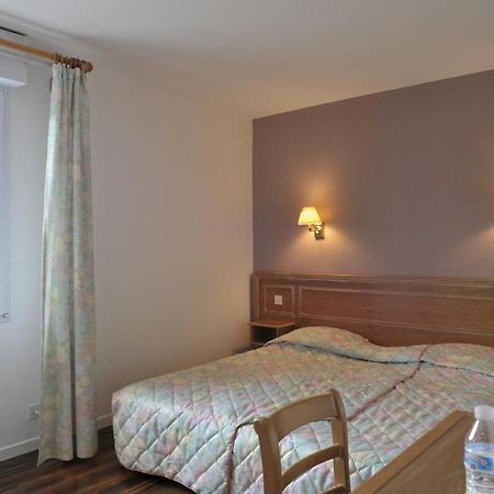 Au Bon Coin Otel Lurbe-Saint-Christau Dış mekan fotoğraf