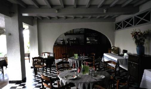 Au Bon Coin Otel Lurbe-Saint-Christau Dış mekan fotoğraf