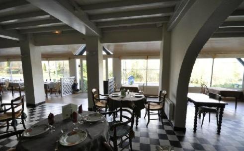 Au Bon Coin Otel Lurbe-Saint-Christau Dış mekan fotoğraf
