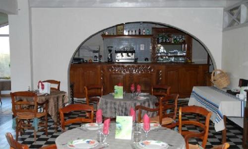 Au Bon Coin Otel Lurbe-Saint-Christau Dış mekan fotoğraf