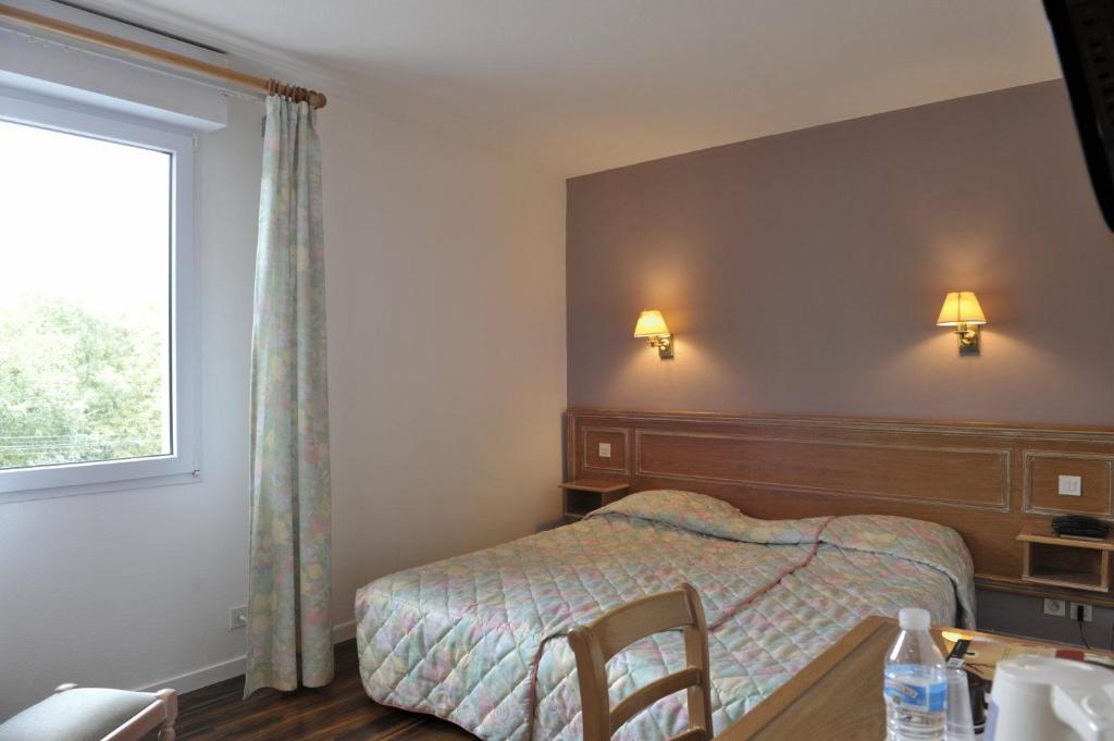Au Bon Coin Otel Lurbe-Saint-Christau Dış mekan fotoğraf